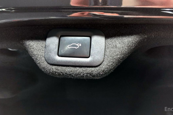 2023 Lexus ES с пробегом 29 676 км