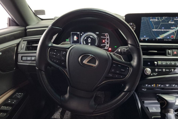 2022 Lexus ES с пробегом 39 502 км