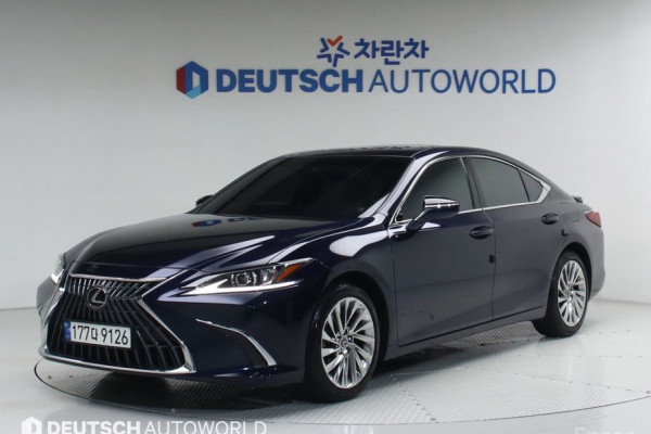 2022 Lexus ES с пробегом 22 539 км