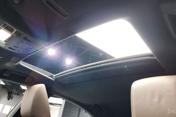 2022 Lexus ES с пробегом 39 502 км