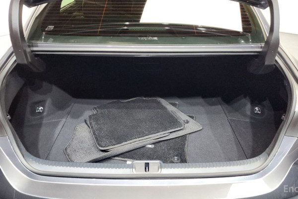 2022 Lexus ES с пробегом 39 502 км