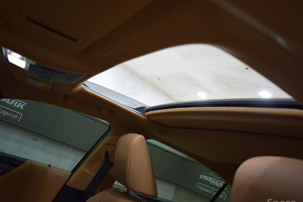 2022 Lexus ES с пробегом 145 667 км