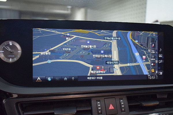 2022 Lexus ES с пробегом 145 667 км