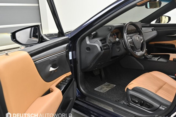 2022 Lexus ES с пробегом 22 539 км