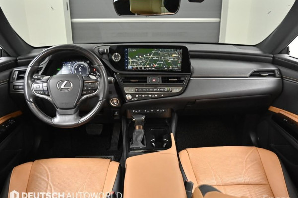 2022 Lexus ES с пробегом 22 539 км