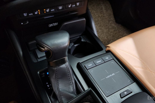 2022 Lexus ES с пробегом 55 698 км