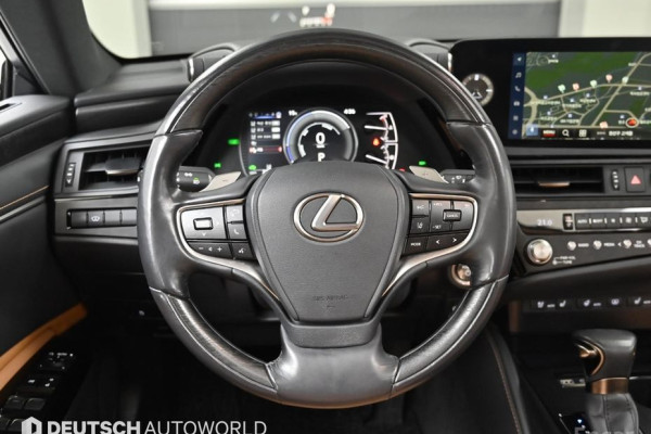 2022 Lexus ES с пробегом 22 539 км