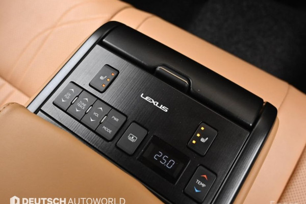 2022 Lexus ES с пробегом 22 539 км