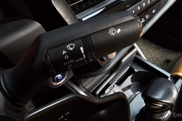 2022 Lexus ES с пробегом 84 161 км