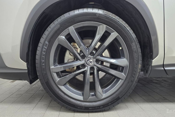 2023 Lexus NX с пробегом 76 299 км