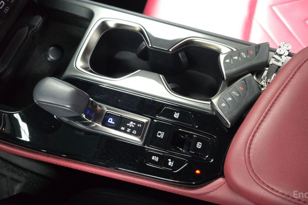 2023 Lexus NX с пробегом 76 299 км