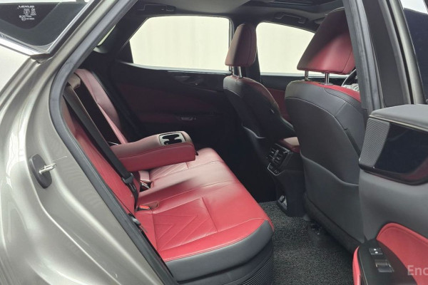 2023 Lexus NX с пробегом 76 299 км