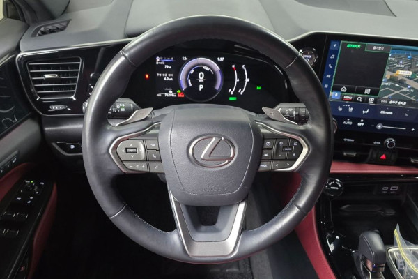 2023 Lexus NX с пробегом 76 299 км