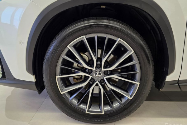 2023 Lexus NX с пробегом 51 117 км