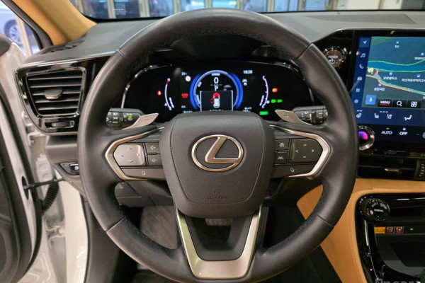2023 Lexus NX с пробегом 51 117 км