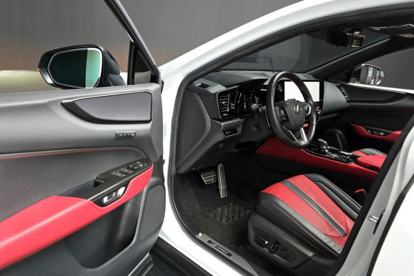 2022 Lexus NX с пробегом 22 430 км