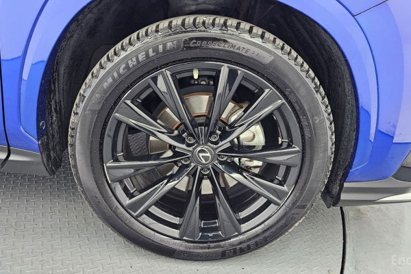 2022 Lexus NX с пробегом 43 937 км