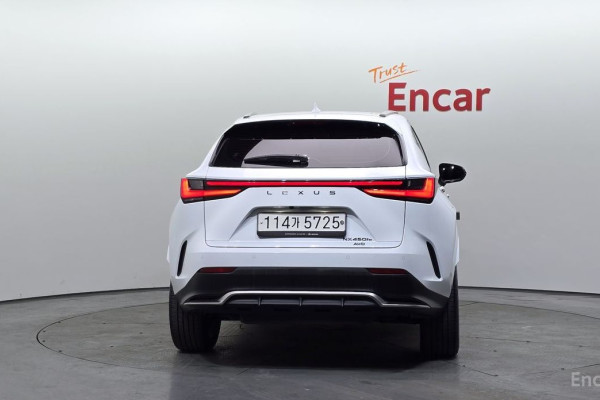 2022 Lexus NX с пробегом 82 374 км