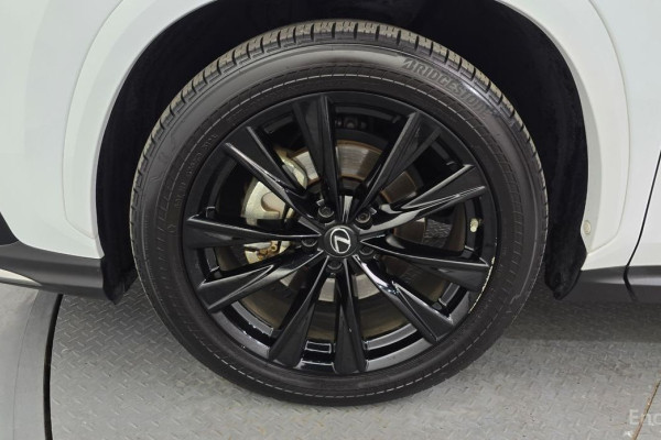 2022 Lexus NX с пробегом 82 374 км