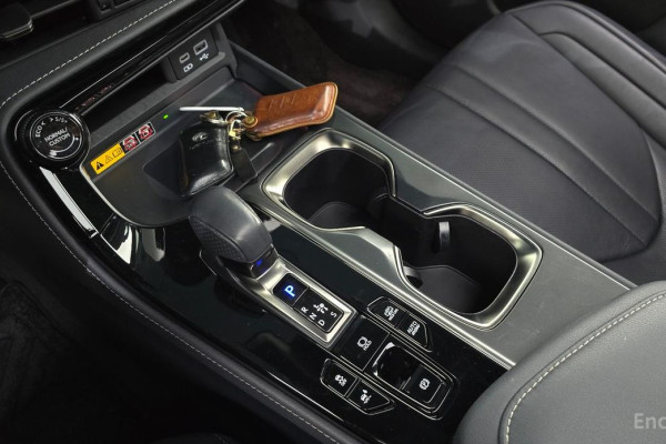 2022 Lexus NX с пробегом 82 374 км