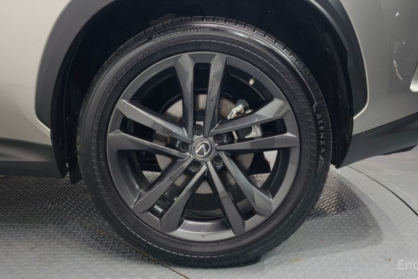 2023 Lexus NX с пробегом 28 616 км