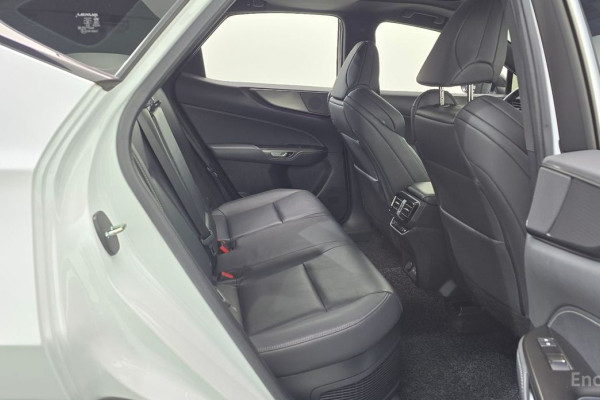 2022 Lexus NX с пробегом 82 374 км