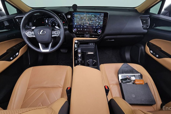 2023 Lexus NX с пробегом 28 616 км