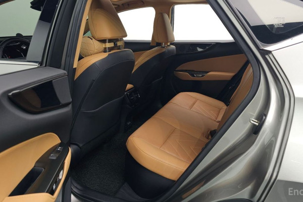 2023 Lexus NX с пробегом 28 616 км