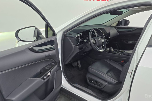 2023 Lexus NX с пробегом 59 887 км