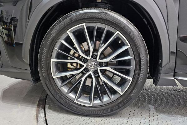 2022 Lexus NX с пробегом 71 337 км