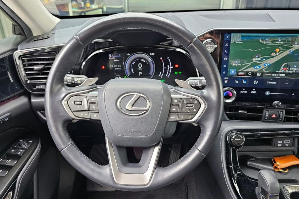 2022 Lexus NX с пробегом 71 337 км