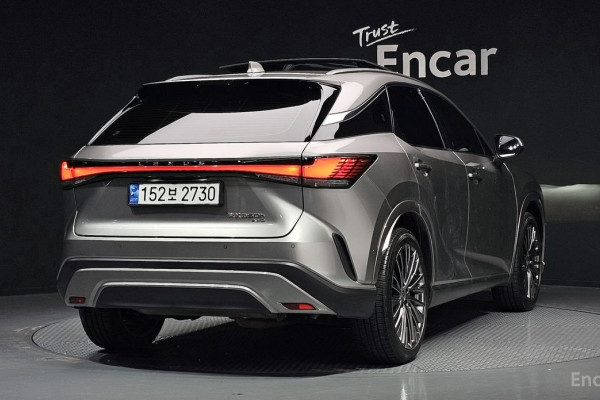 2023 Lexus RX с пробегом 71 906 км