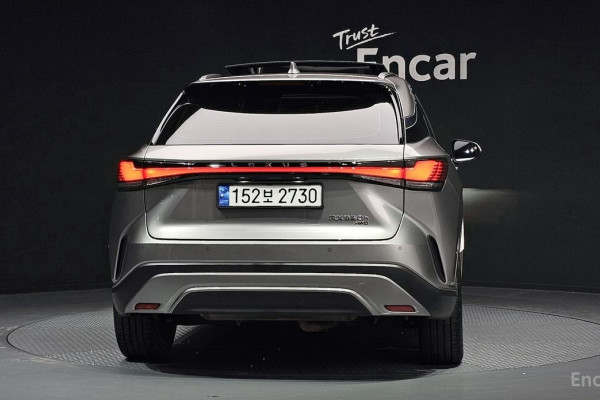 2023 Lexus RX с пробегом 71 906 км