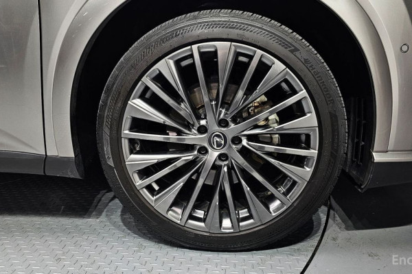 2023 Lexus RX с пробегом 71 906 км