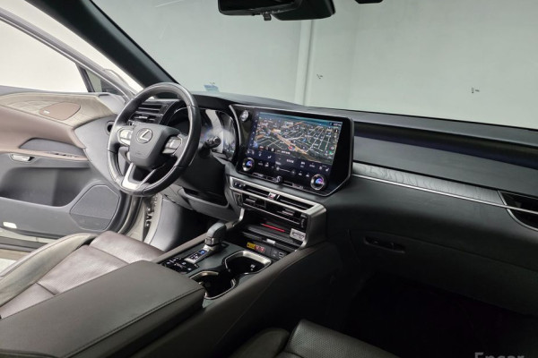 2023 Lexus RX с пробегом 63 150 км