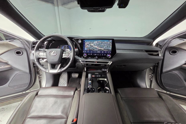 2023 Lexus RX с пробегом 63 150 км