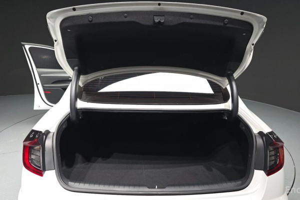 2022 Hyundai Sonata с пробегом 63 397 км