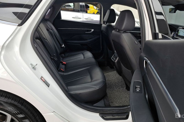 2022 Hyundai Sonata с пробегом 58 978 км