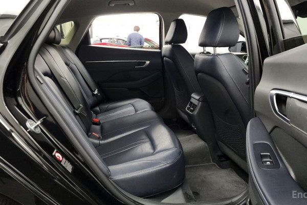 2021 Hyundai Sonata с пробегом 105 736 км