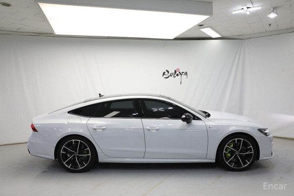 2022 Audi A7 с пробегом 20 917 км
