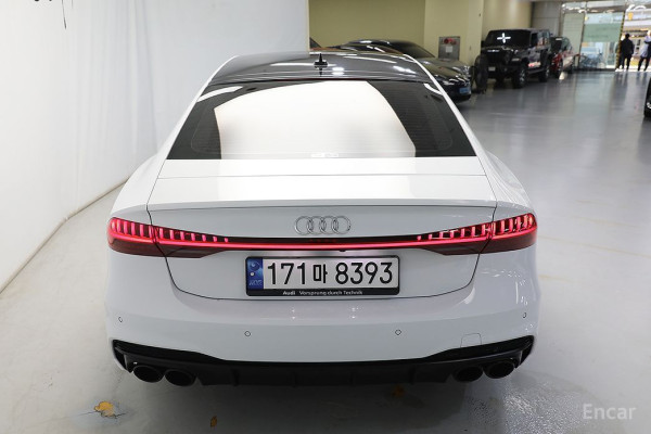 2022 Audi A7 с пробегом 20 917 км