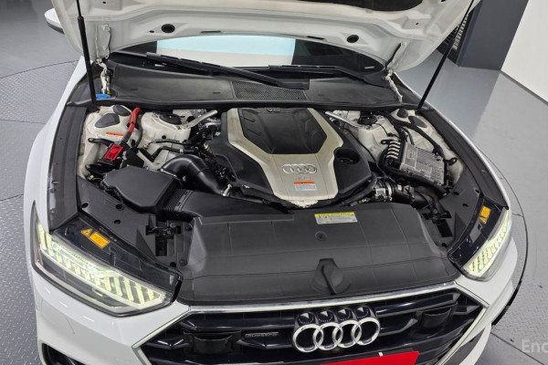 2020 Audi A7 с пробегом 86 643 км