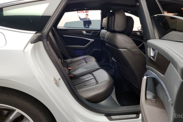 2020 Audi A7 с пробегом 56 609 км