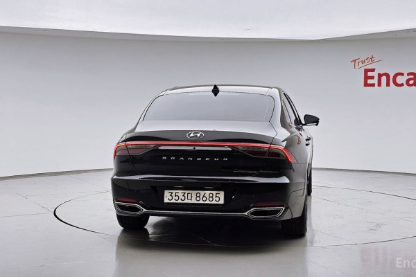 2021 Hyundai Grandeur с пробегом 49 999 км