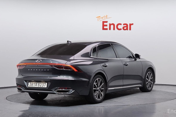 2022 Hyundai Grandeur с пробегом 122 714 км