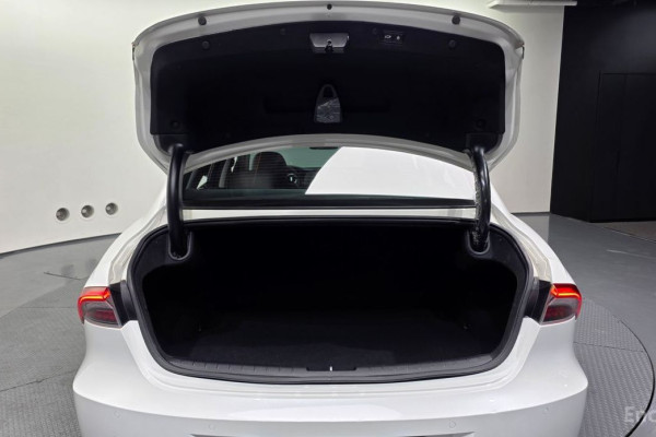 2021 Hyundai Grandeur с пробегом 140 981 км