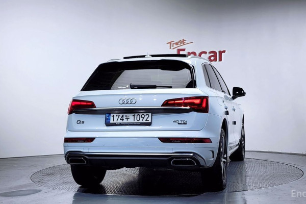 2022 Audi Q5 с пробегом 74 095 км