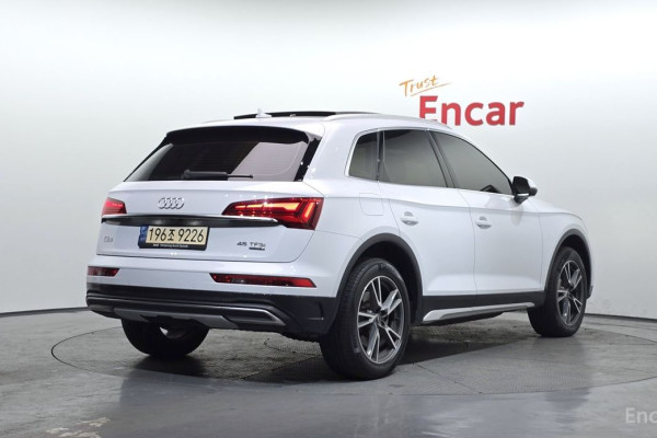 2022 Audi Q5 с пробегом 43 492 км