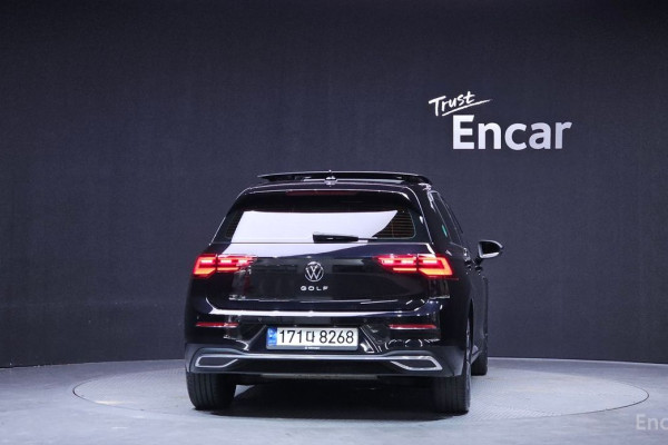 2023 Volkswagen Golf с пробегом 53 772 км