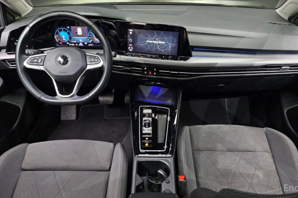 2023 Volkswagen Golf с пробегом 53 772 км